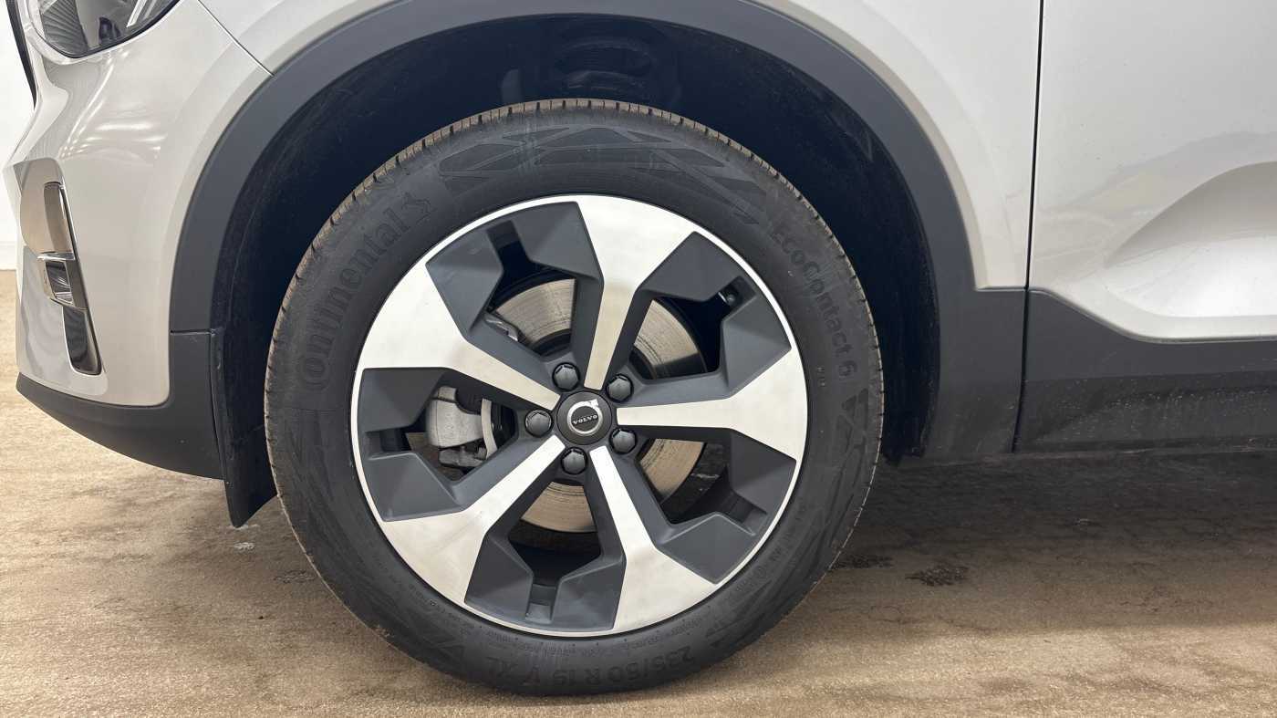 Used Volvo XC40 2024 for sale - 77045628: Photo 16