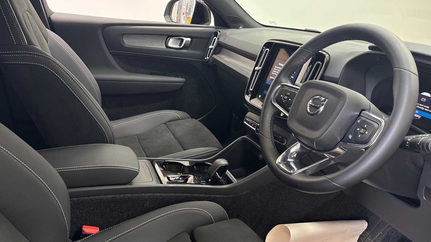 Used Volvo XC40 2024 for sale - 77045628: Photo 9