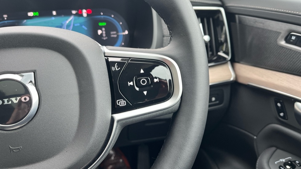 Used Volvo XC90 2025 for sale - 77901508: Photo 21