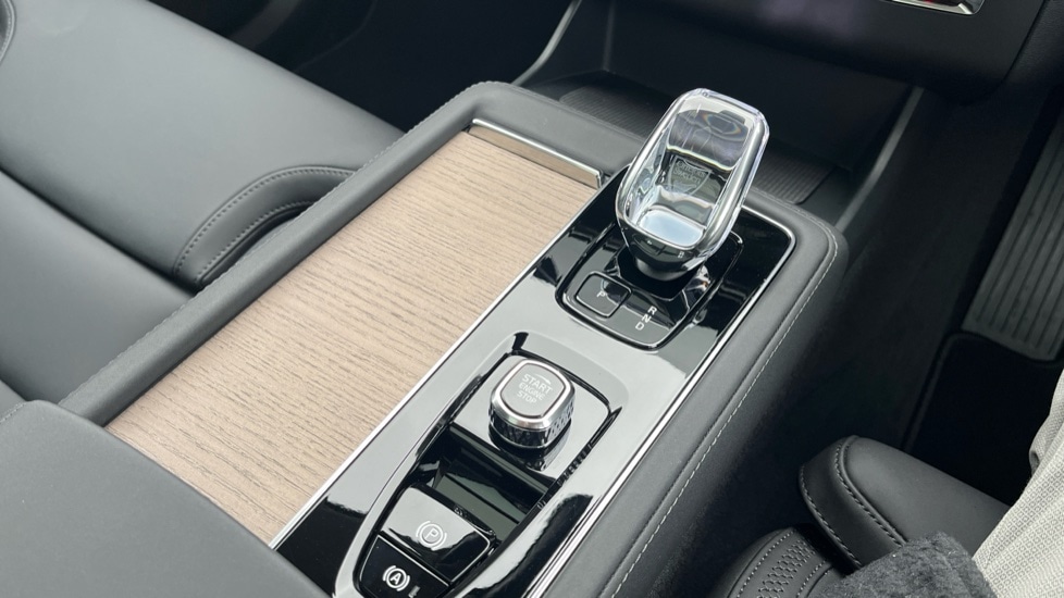 Used Volvo XC90 2025 for sale - 77901508: Photo 25