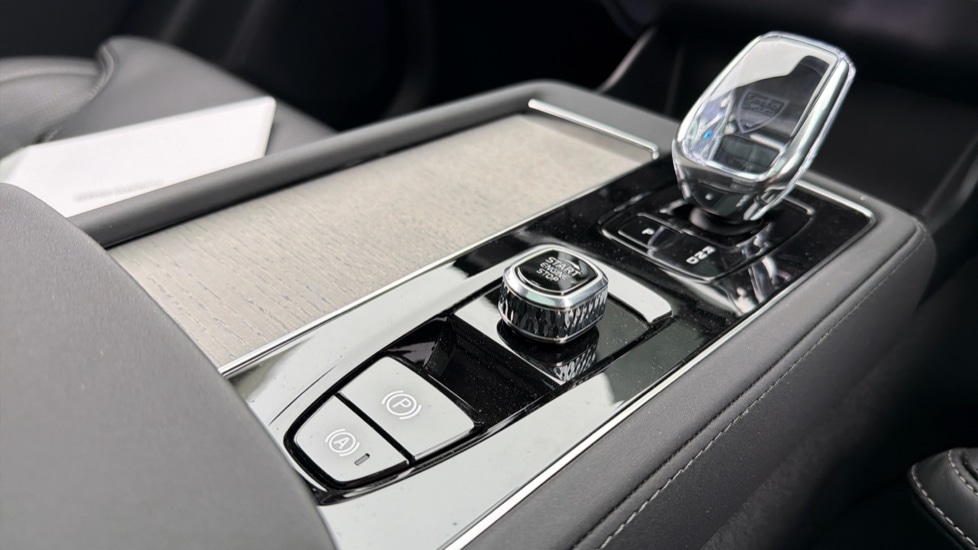 Used Volvo XC90 2025 for sale - 77073293: Photo 25