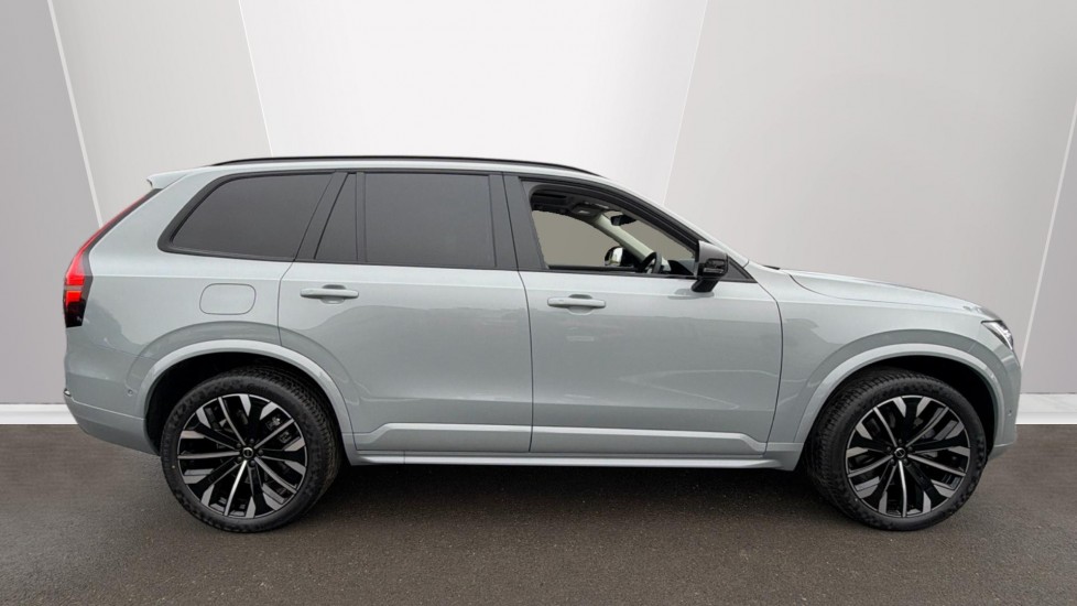 Used Volvo XC90 2025 for sale - 77073293: Photo 3