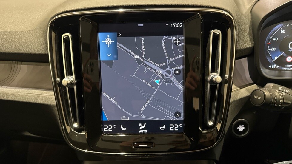 Used Volvo XC40 2023 for sale - 76675824: Photo 16