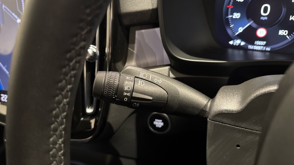 Used Volvo XC40 2023 for sale - 76675824: Photo 18