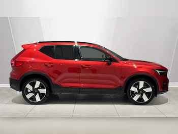 Used Volvo XC40 2023 for sale - 76675824: Photo