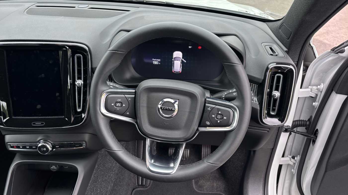 Used Volvo XC40 2024 for sale - 78202431: Photo 12