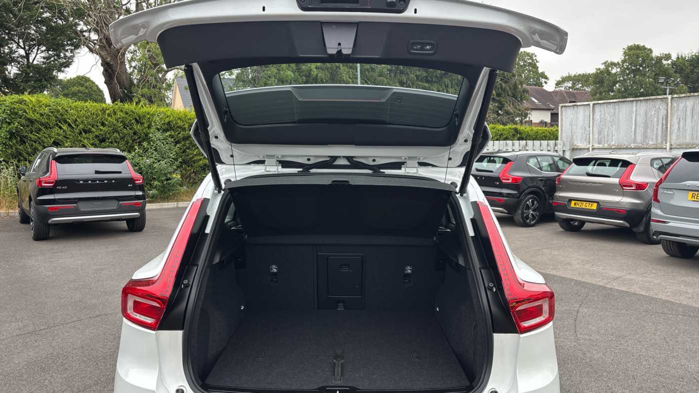 Used Volvo XC40 2024 for sale - 78202431: Photo 15