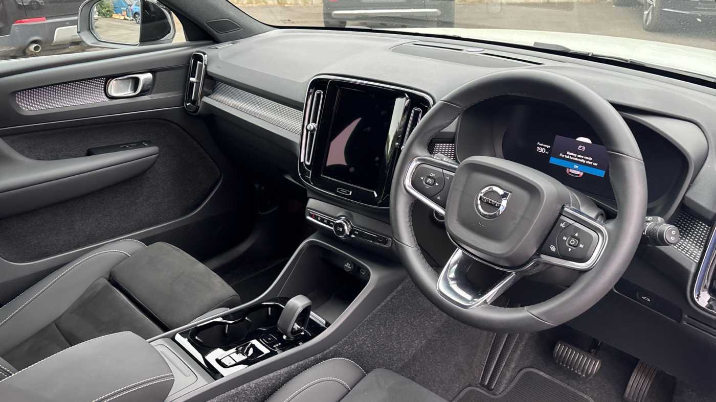 Used Volvo XC40 2024 for sale - 78202431: Photo 7