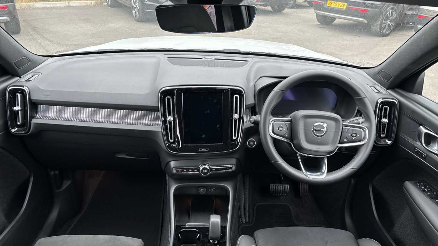 Used Volvo XC40 2024 for sale - 78202431: Photo 8