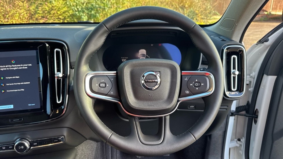 Used Volvo XC40 2025 for sale - 77095658: Photo 10