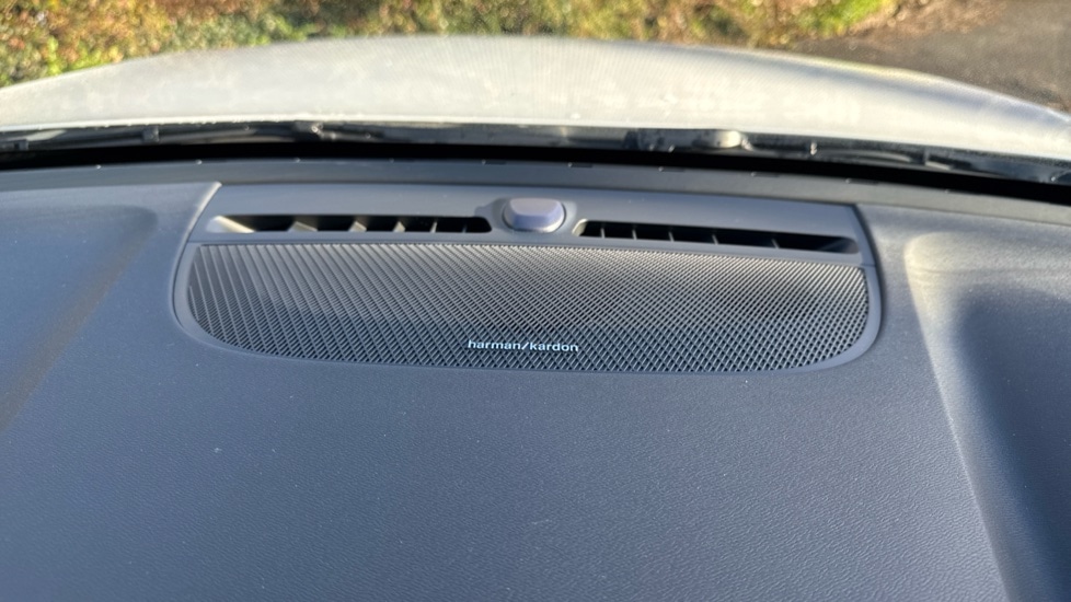 Used Volvo XC40 2025 for sale - 77095658: Photo 24