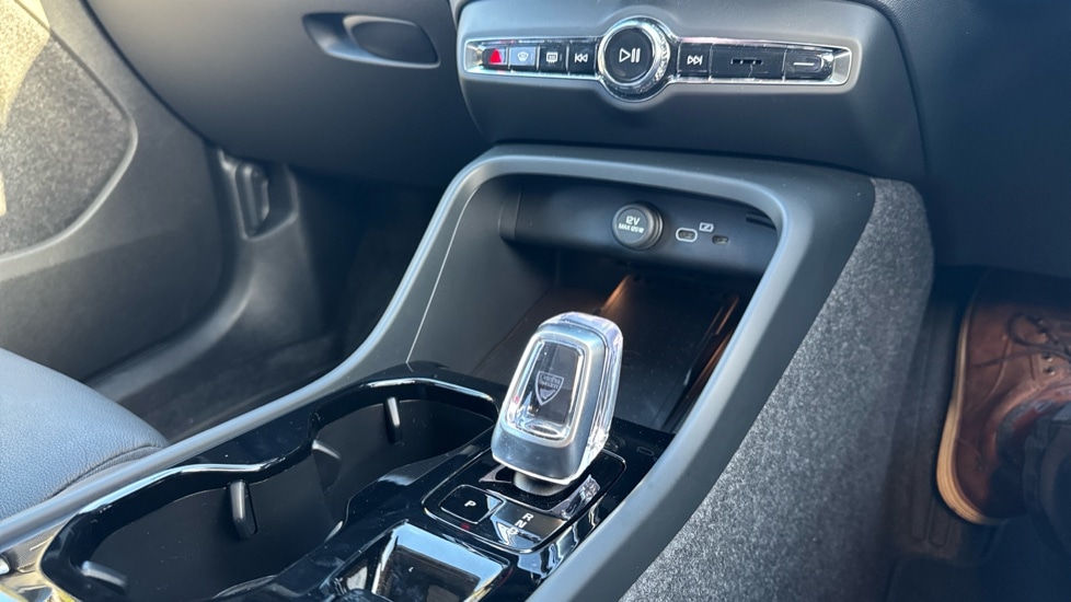 Used Volvo XC40 2025 for sale - 77095658: Photo 25