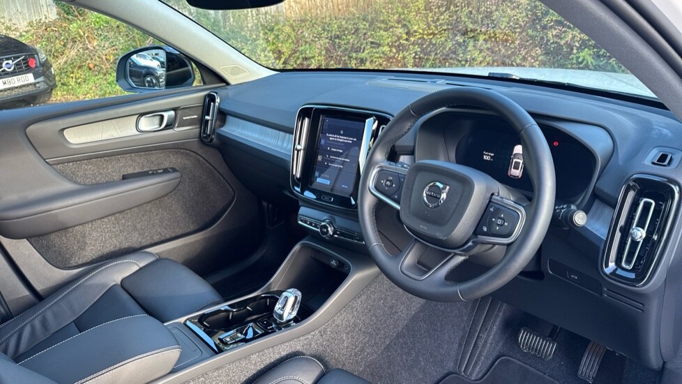 Used Volvo XC40 2025 for sale - 77095658: Photo 4