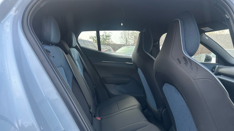 Used Volvo EX30 2025 for sale - 76679757: Photo 6