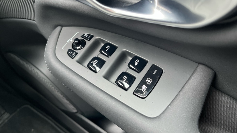 Used Volvo XC90 2025 for sale - 78141188: Photo 23