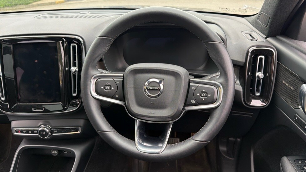 Used Volvo XC40 2022 for sale - 78211821: Photo 10