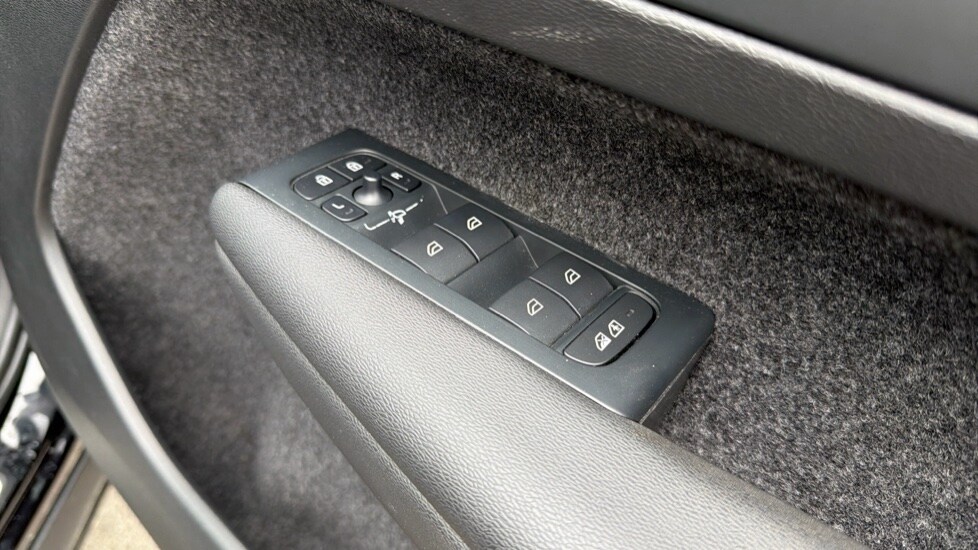 Used Volvo XC40 2022 for sale - 78211821: Photo 23