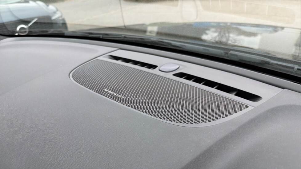 Used Volvo XC40 2022 for sale - 78211821: Photo 24