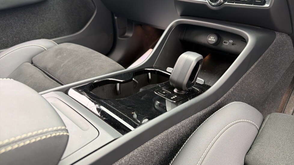 Used Volvo XC40 2022 for sale - 78211821: Photo 25