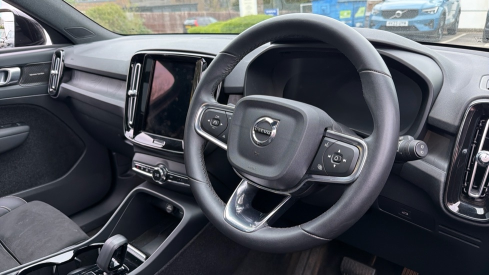 Used Volvo XC40 2022 for sale - 78211821: Photo 4