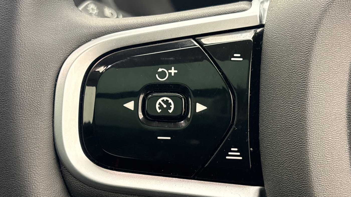 Used Volvo XC90 2025 for sale - 77552171: Photo 10