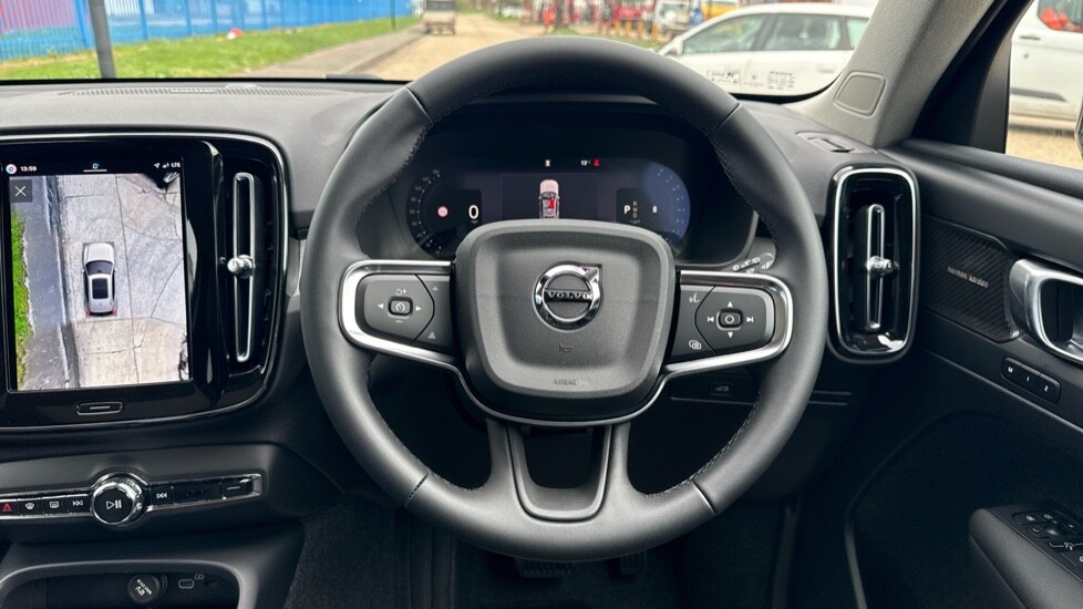 Used Volvo XC40 2026 for sale - 78005484: Photo 10