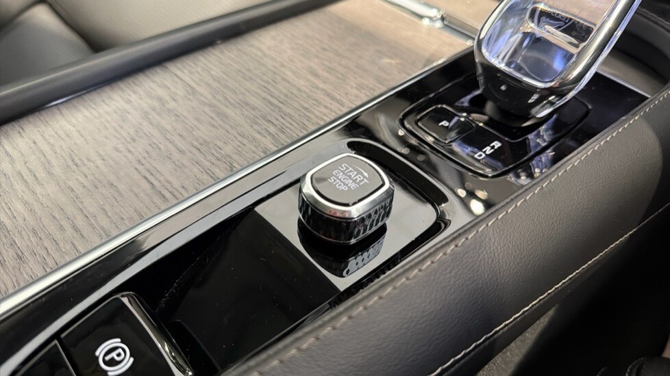 Used Volvo XC90 2022 for sale - 77653625: Photo 25