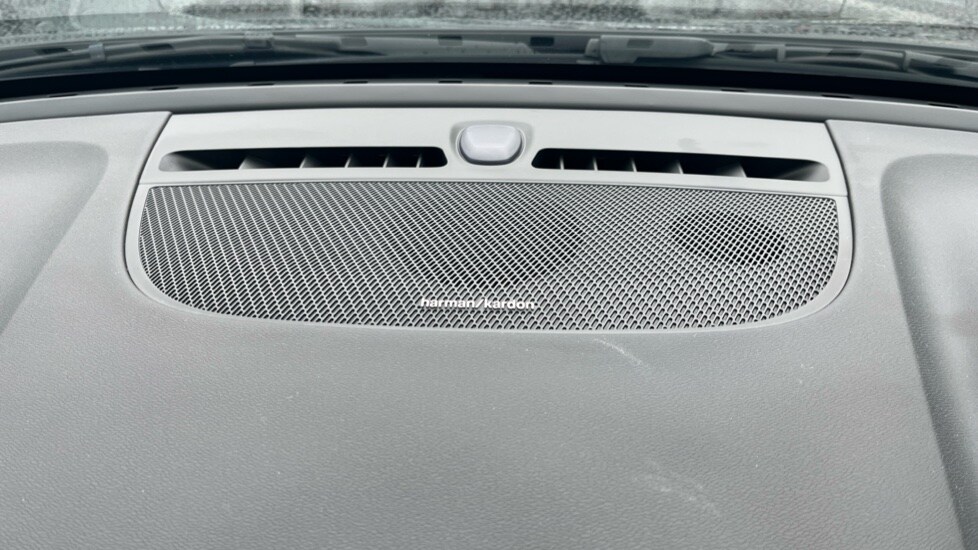 Used Volvo XC40 2025 for sale - 77641285: Photo 23