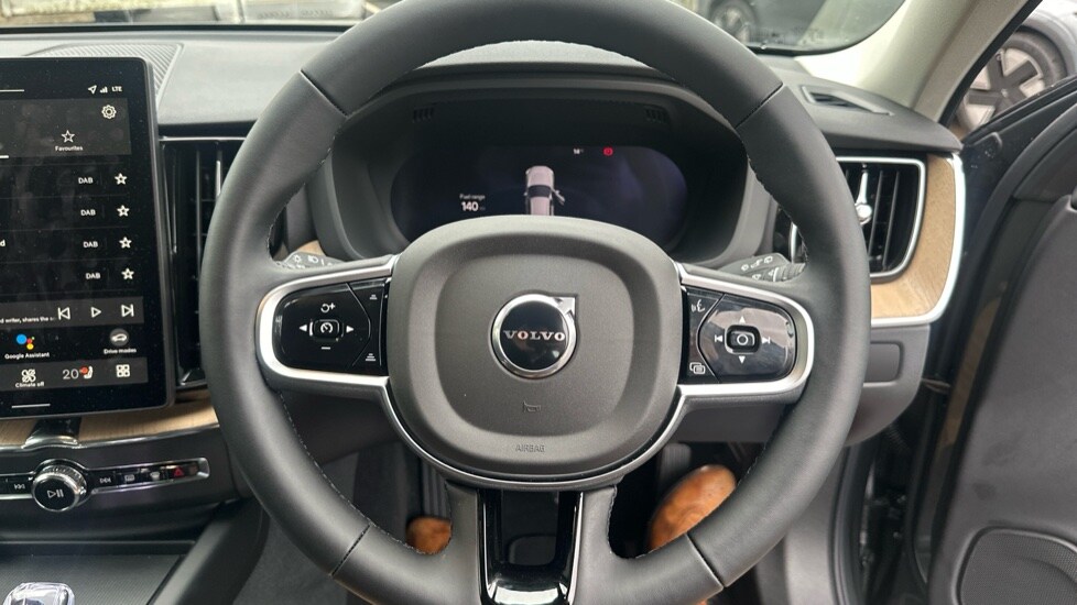 Used Volvo XC60 2025 for sale - 76678388: Photo 10