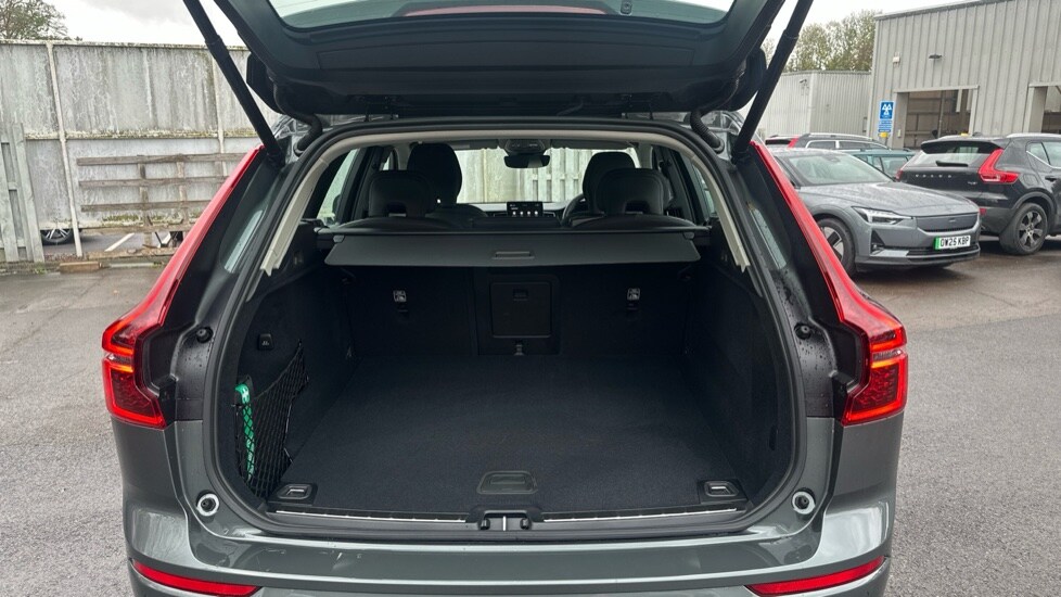 Used Volvo XC60 2025 for sale - 76678388: Photo 13