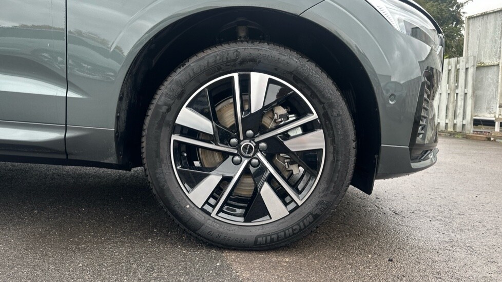 Used Volvo XC60 2025 for sale - 76678388: Photo 9