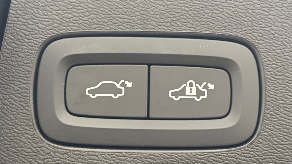 Used Volvo XC60 2025 for sale - 78053466: Photo 19