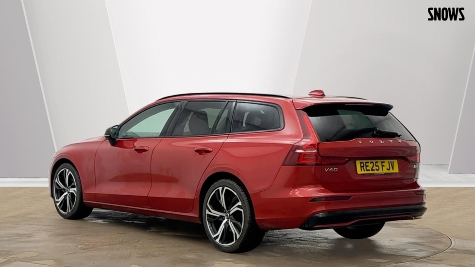 Used Volvo V60 2025 for sale - 77962220: Photo 3