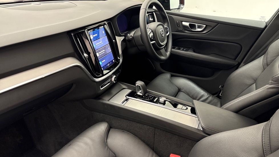 Used Volvo V60 2025 for sale - 77962220: Photo 6