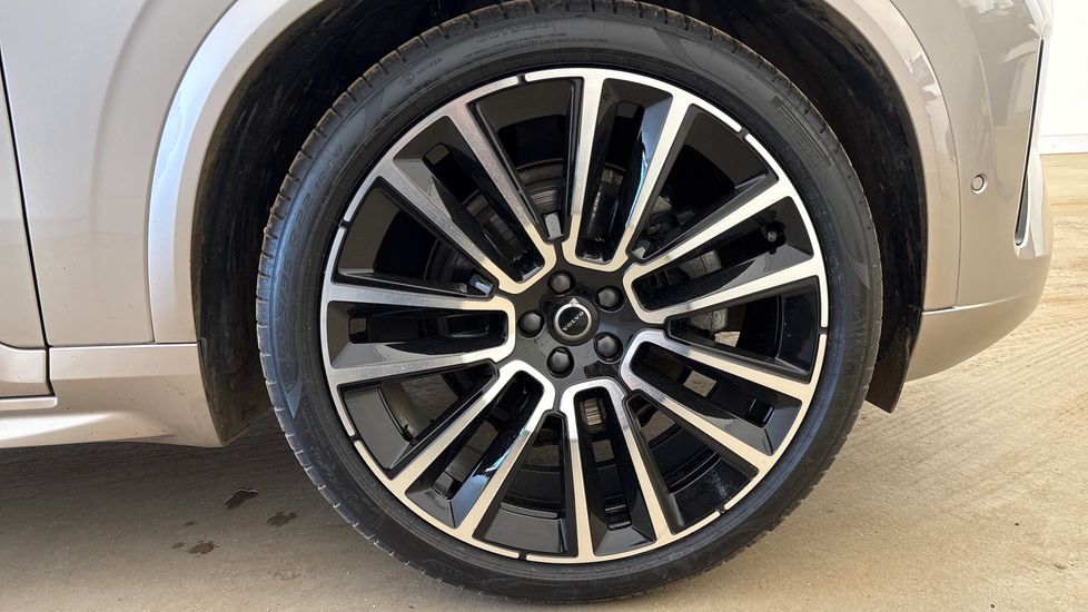 Used Volvo XC90 2025 for sale - 78053469: Photo 4