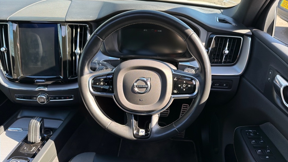 Used Volvo XC60 2019 for sale - 78018549: Photo 10