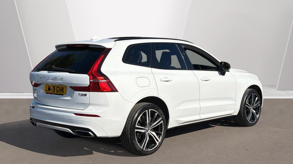 Used Volvo XC60 2019 for sale - 78018549: Photo 2