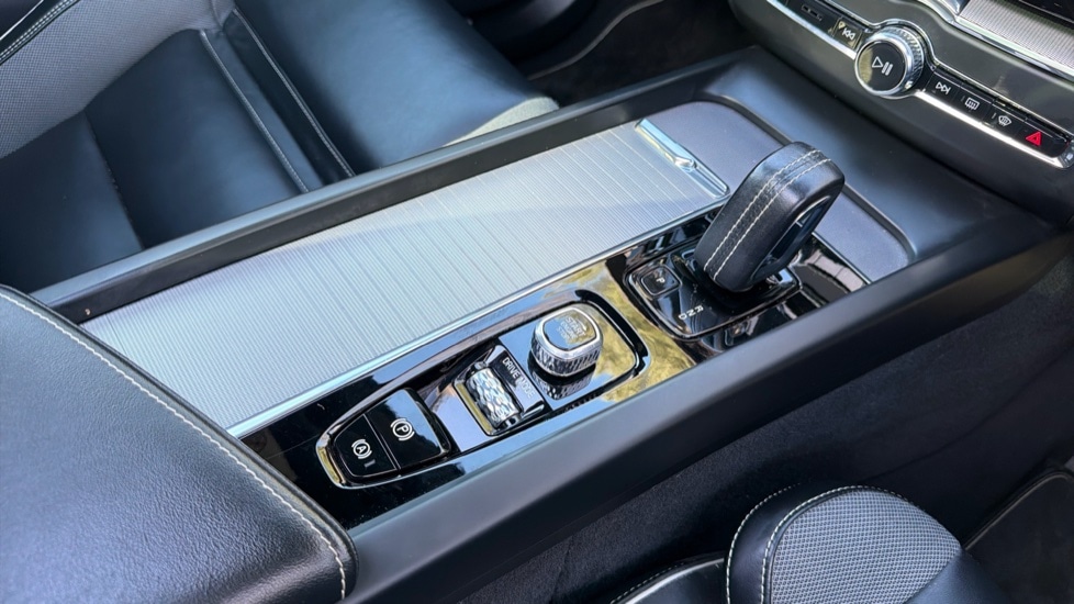 Used Volvo XC60 2019 for sale - 78018549: Photo 24