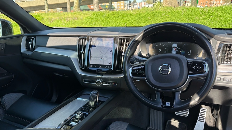 Used Volvo XC60 2019 for sale - 78018549: Photo 4