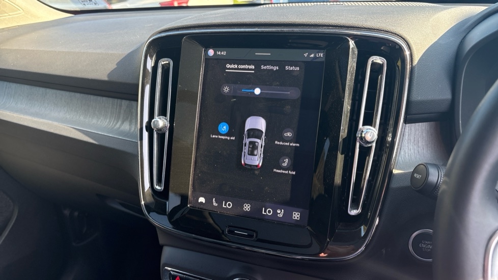 Used Volvo XC40 2025 for sale - 78005268: Photo 17