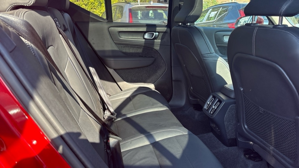 Used Volvo XC40 2025 for sale - 78005268: Photo 6