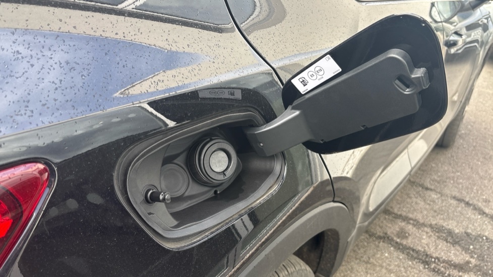 Used Volvo XC40 2025 for sale - 77910879: Photo 16