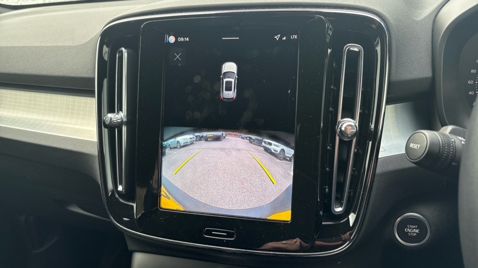 Used Volvo XC40 2025 for sale - 77910879: Photo 19