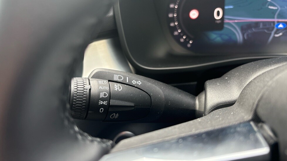 Used Volvo XC40 2025 for sale - 77910879: Photo 20