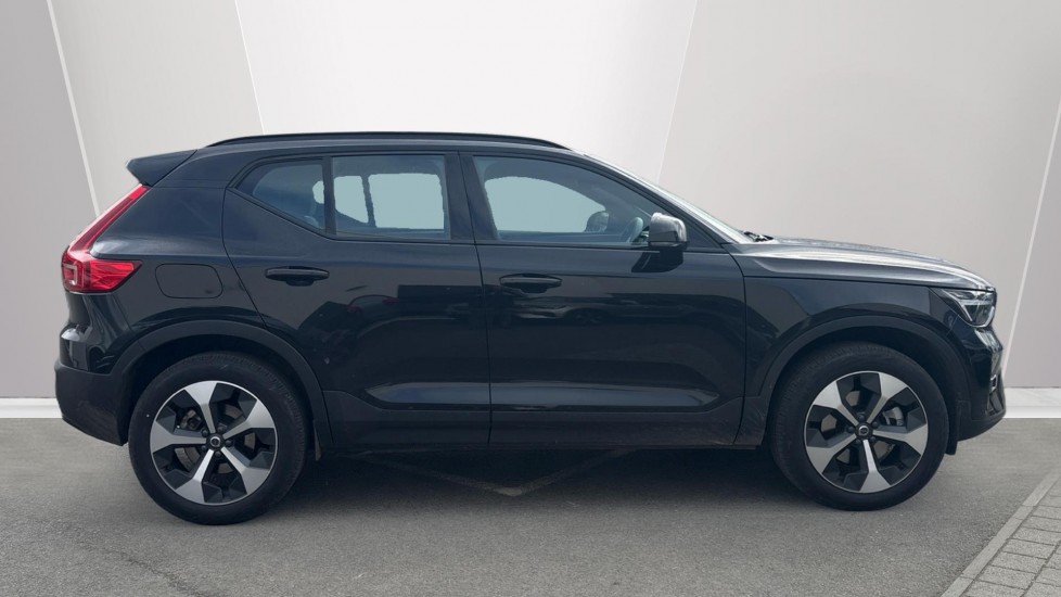 Used Volvo XC40 2025 for sale - 77910879: Photo 3