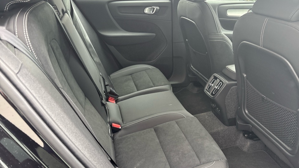 Used Volvo XC40 2025 for sale - 77910879: Photo 8