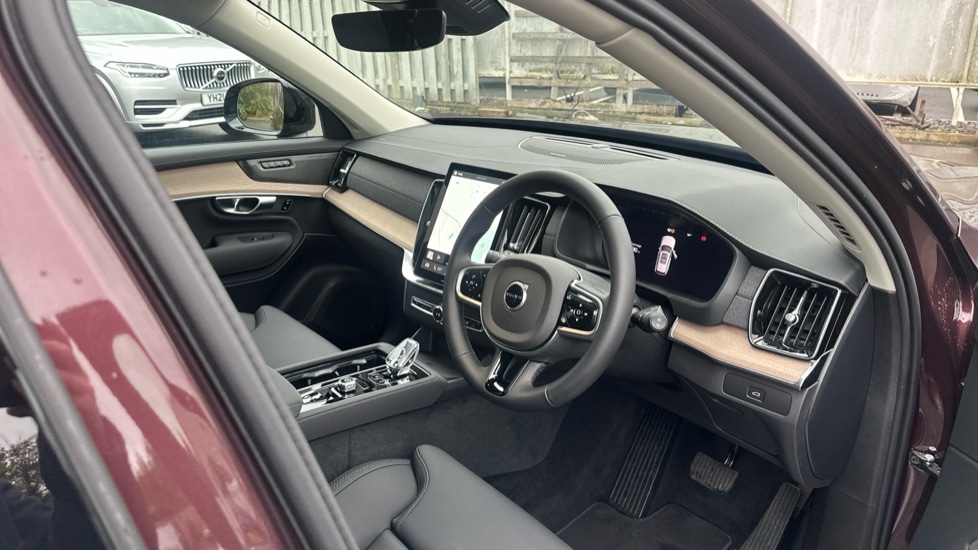 Used Volvo XC90 2025 for sale - 76678604: Photo 4