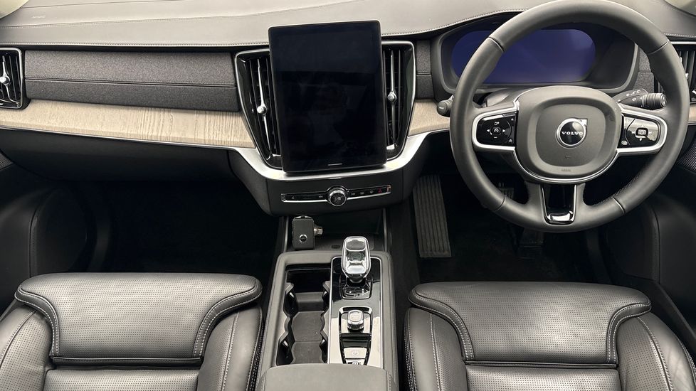 Used Volvo XC90 2025 for sale - 78053470: Photo 8