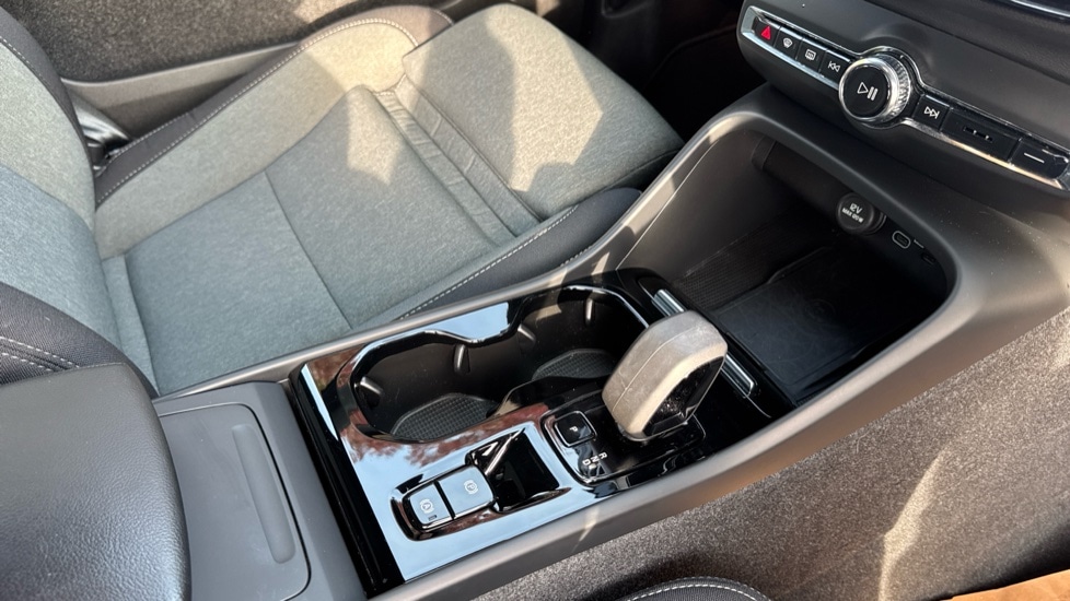 Used Volvo XC40 2023 for sale - 76782454: Photo 23