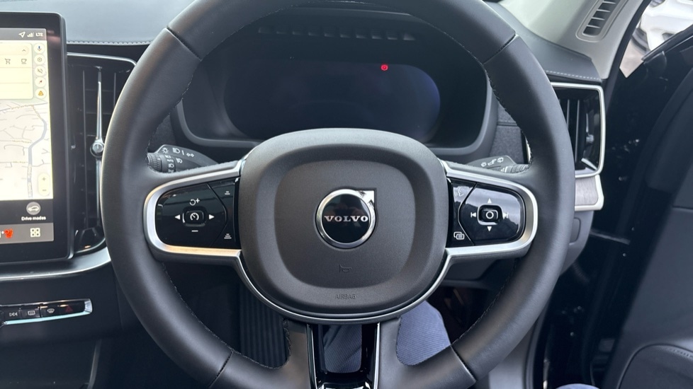 Used Volvo XC90 2025 for sale - 76679854: Photo 10